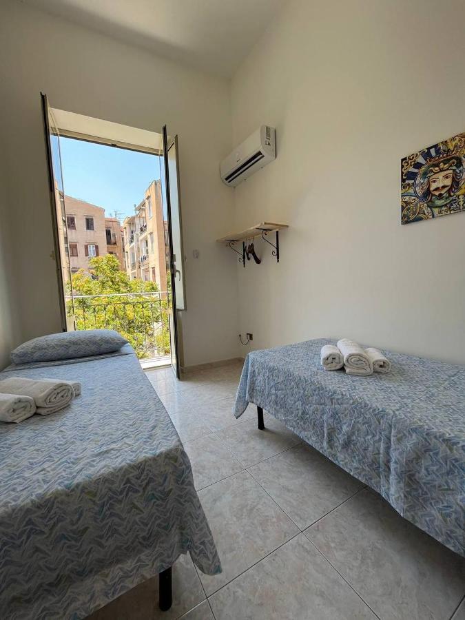 Al Cortile Di Maqueda Apartment *